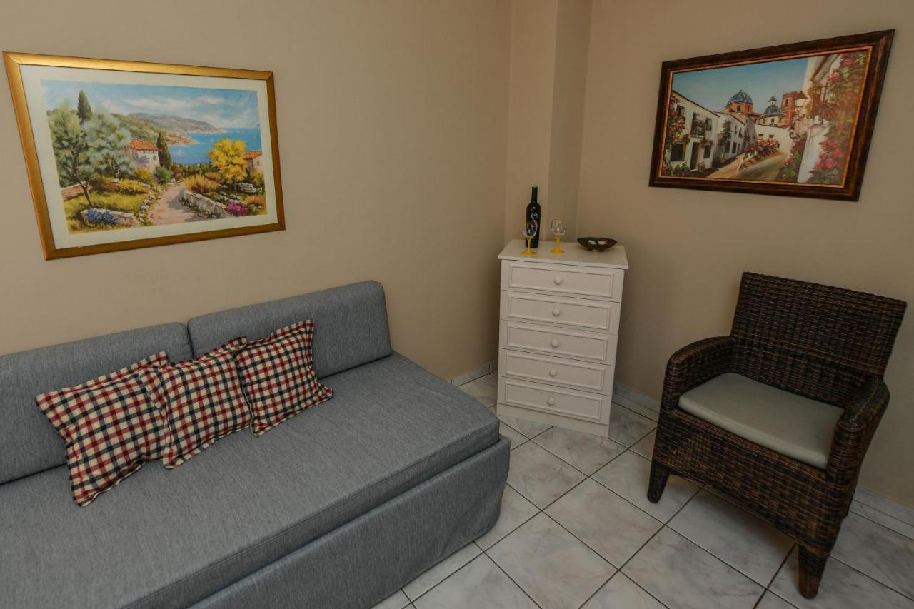 Lida Apartments カラマタ エクステリア 写真